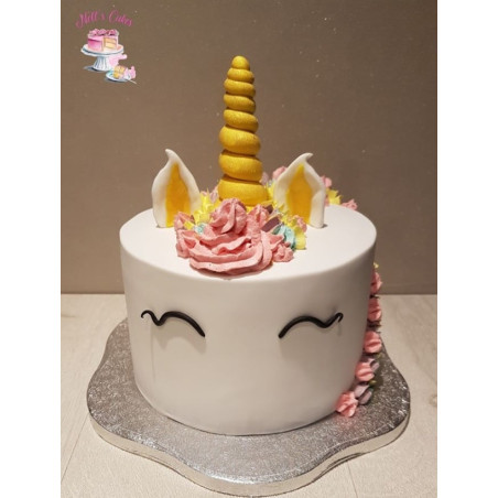 bolo-de-unicórnio-em-pasta-de-açúcar-silkytop