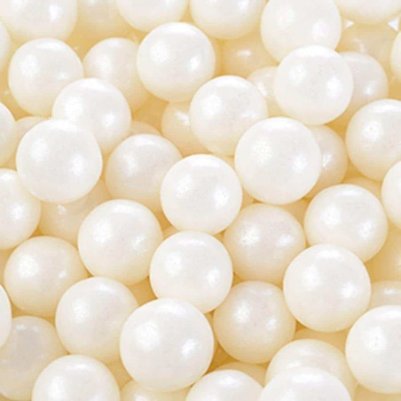 decoração de bolo com pérolas de açúcar branco