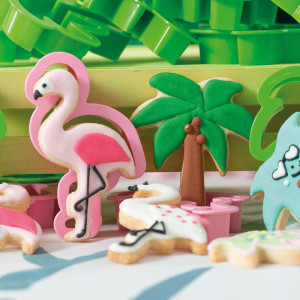 2 cortadores de biscoitos Flamingo Rosa e Palmeira