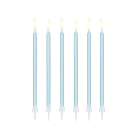 velas de aniversário em azul pastel