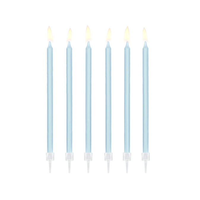 velas de aniversário em azul pastel