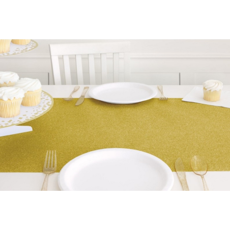 corredor de mesa com lantejoulas douradas