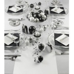decoração de mesa em preto e branco