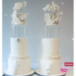 bolo de casamento branco com camada transparente
