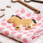 biscoito feito com cortador de cavalo