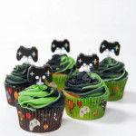 cupcake com velas de videogame