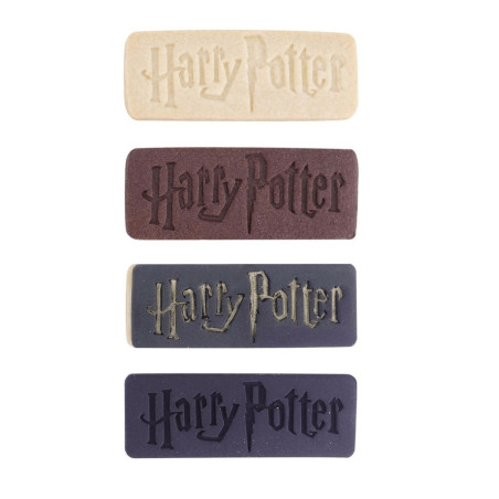 biscoito feito com cortador de biscoitos harry potter