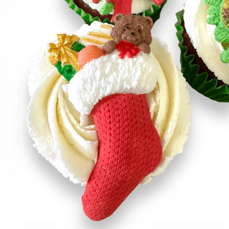 modelar meia de natal em pasta de açúcar