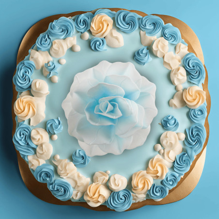 Bolo Dekora com flor gigante de wafer azul