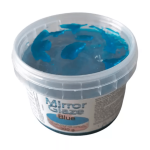 esmalte espelhado com glitter azul em um frasco