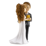 Estatueta de casal casado se beijando, vista de costas.