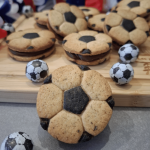 Cortador de biscoitos de futebol para bolo